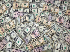 US Dollar Outlook Tumbles Amid Reciprocal Tariffs: Reuters Poll
